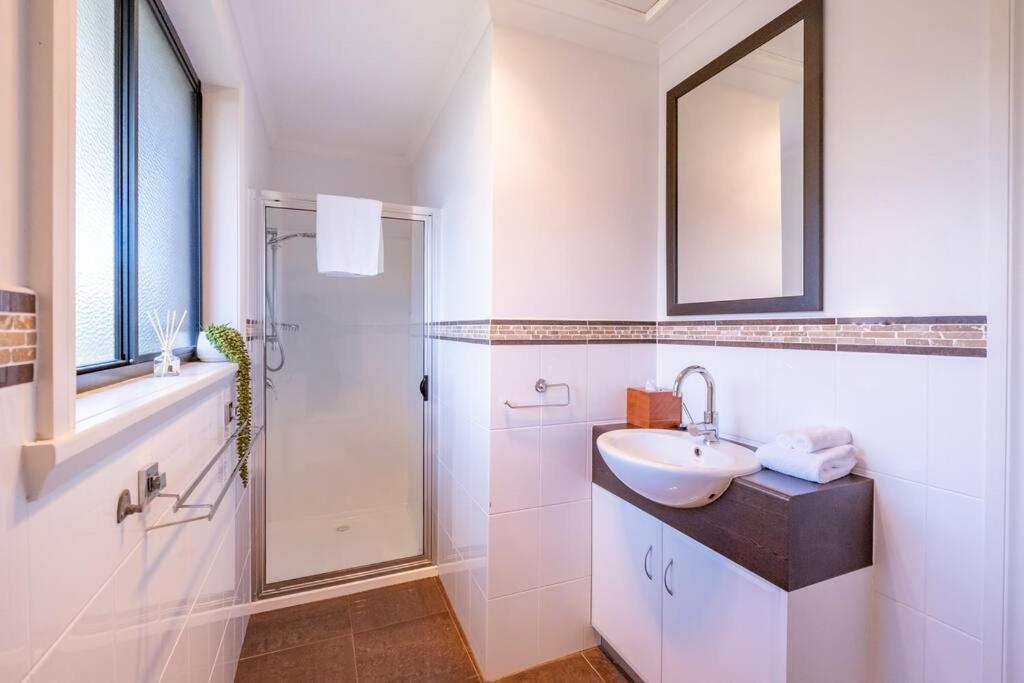 Kelp Freycinet Villa โคลส์เบย์ ภายนอก รูปภาพ